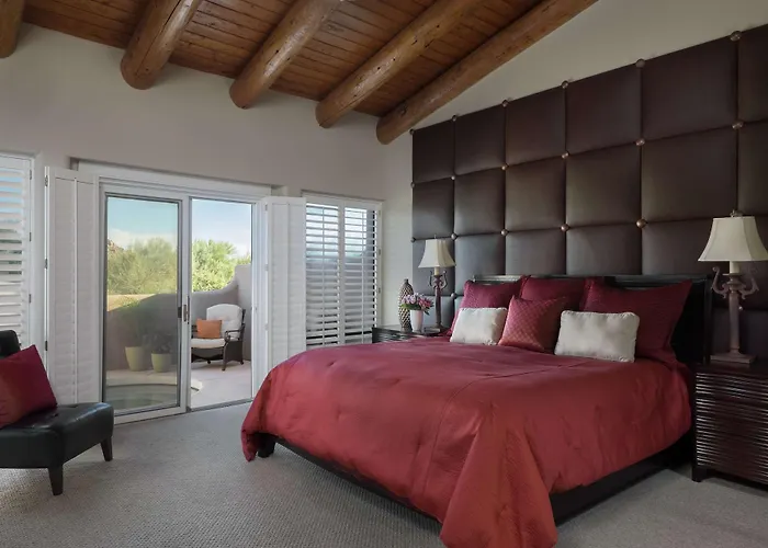 Boulders & Scottsdale, Curio Collection By Hilton