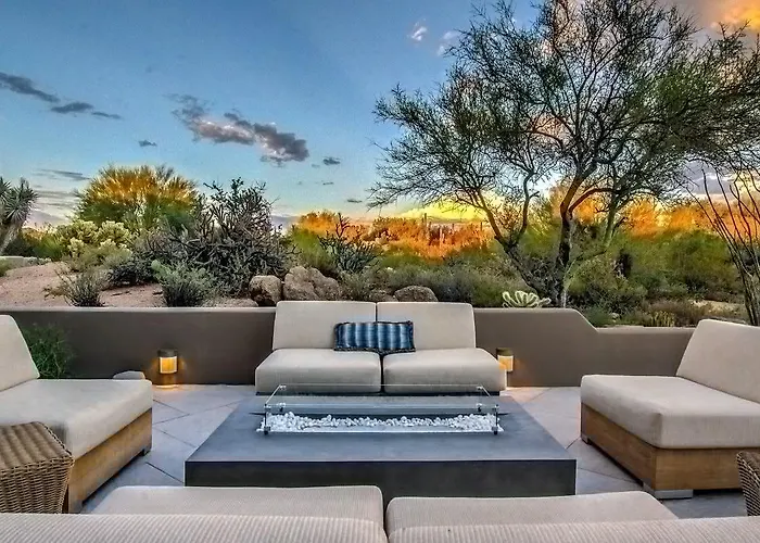 Boulders & Scottsdale, Curio Collection By Hilton
