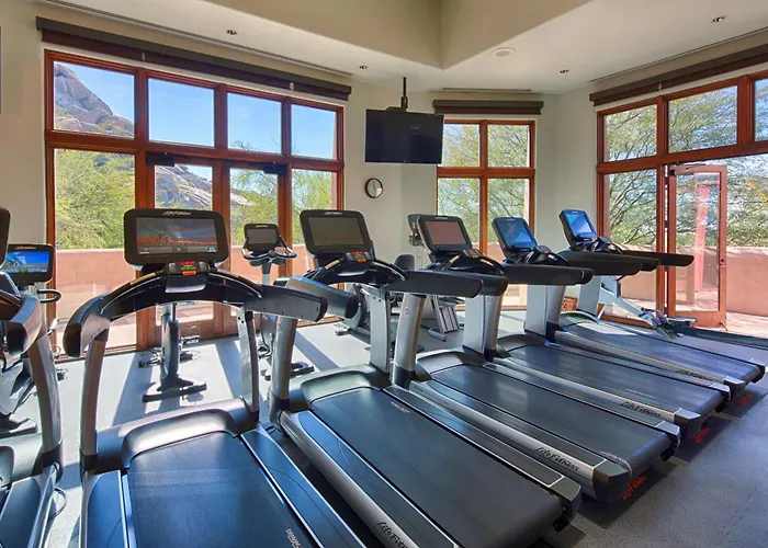 Boulders & Scottsdale, Curio Collection By Hilton 4*