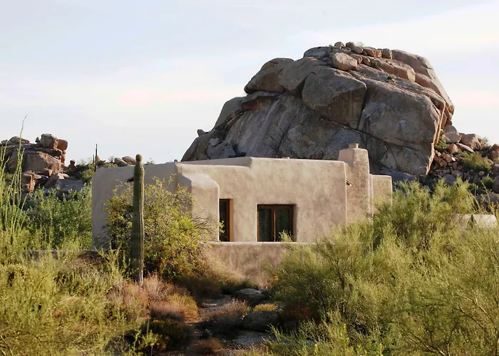 Boulders & Scottsdale, Curio Collection By Hilton 4*